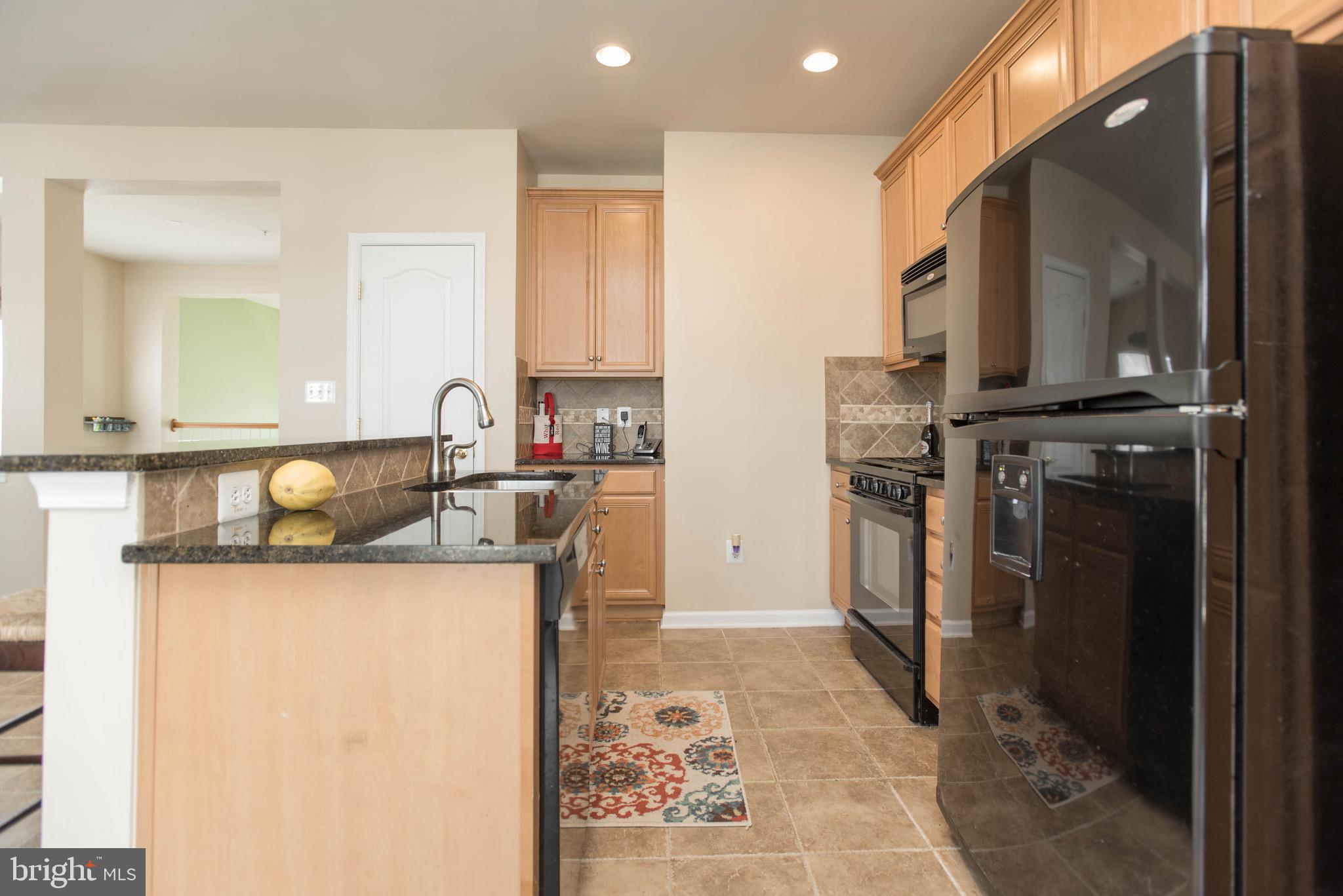 THE TOWNES AT VILLAGE PLACE - Residential