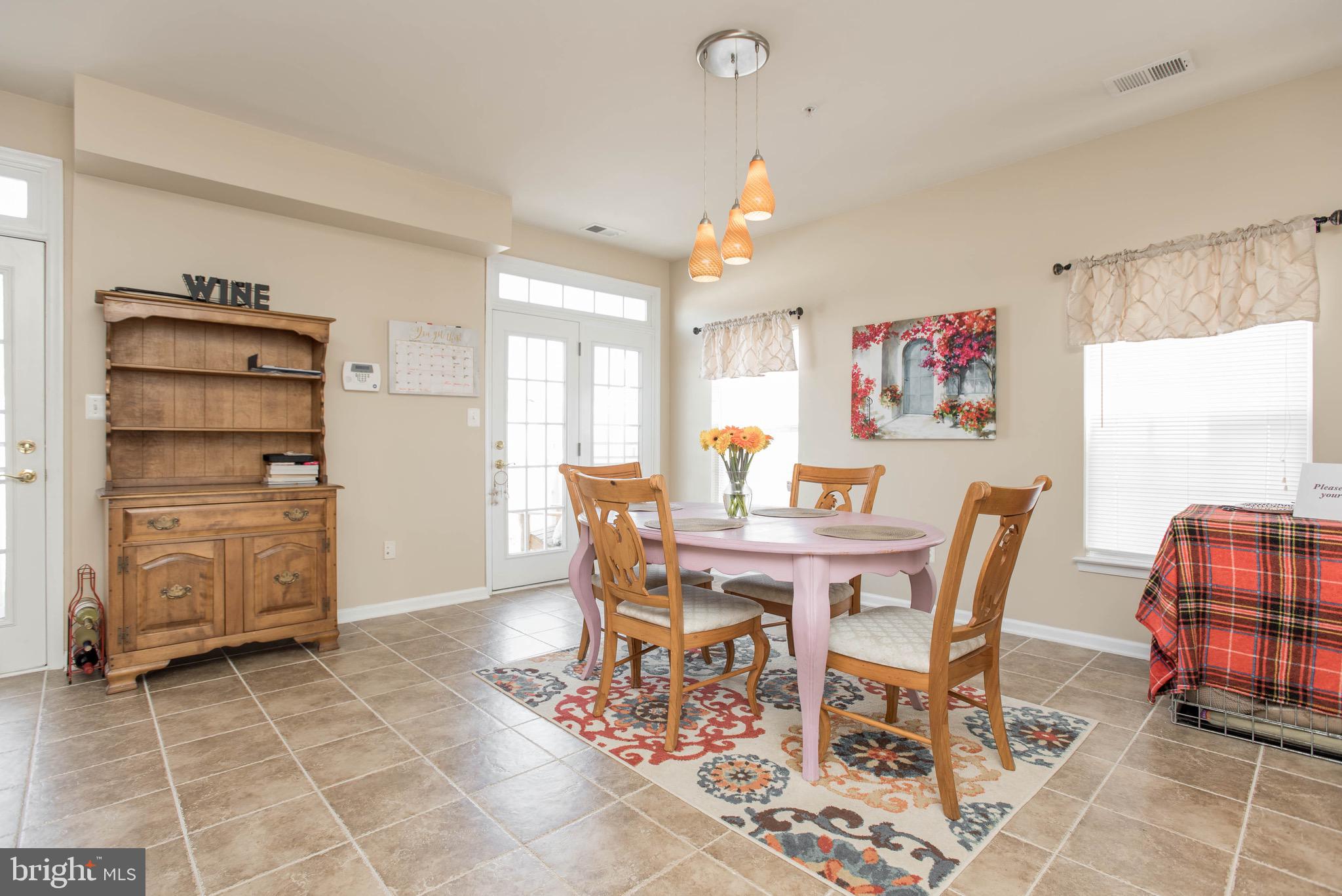 THE TOWNES AT VILLAGE PLACE - Residential