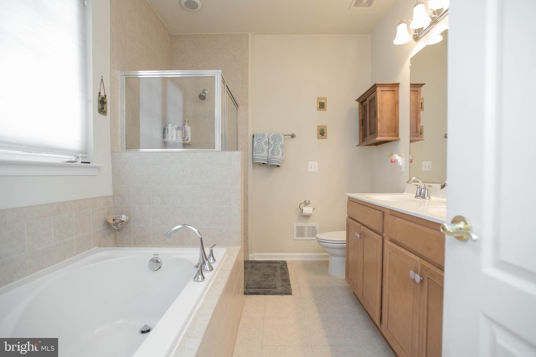 THE TOWNES AT VILLAGE PLACE - Residential