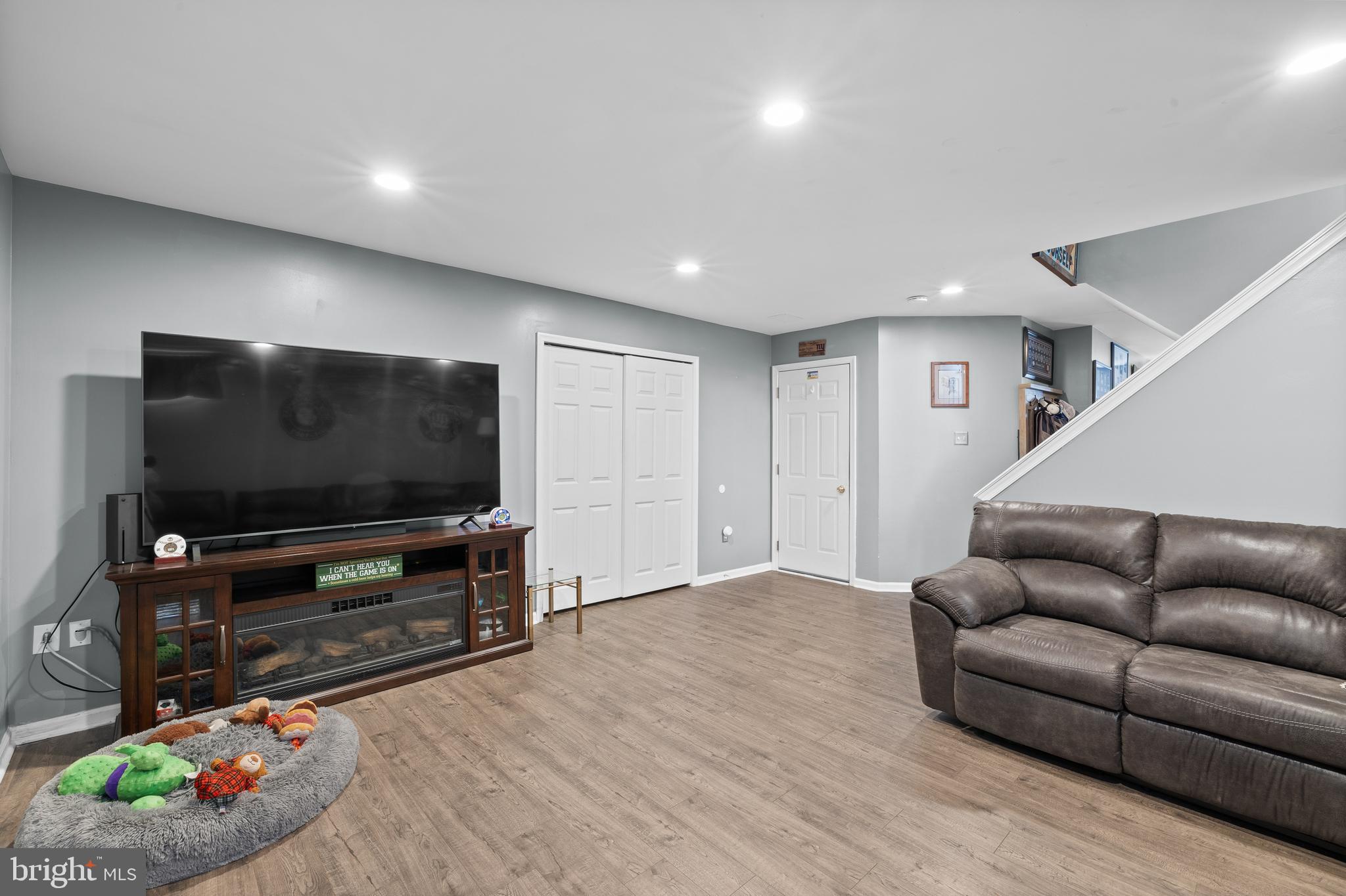 FRENCH CREEK TOWNH - Residential