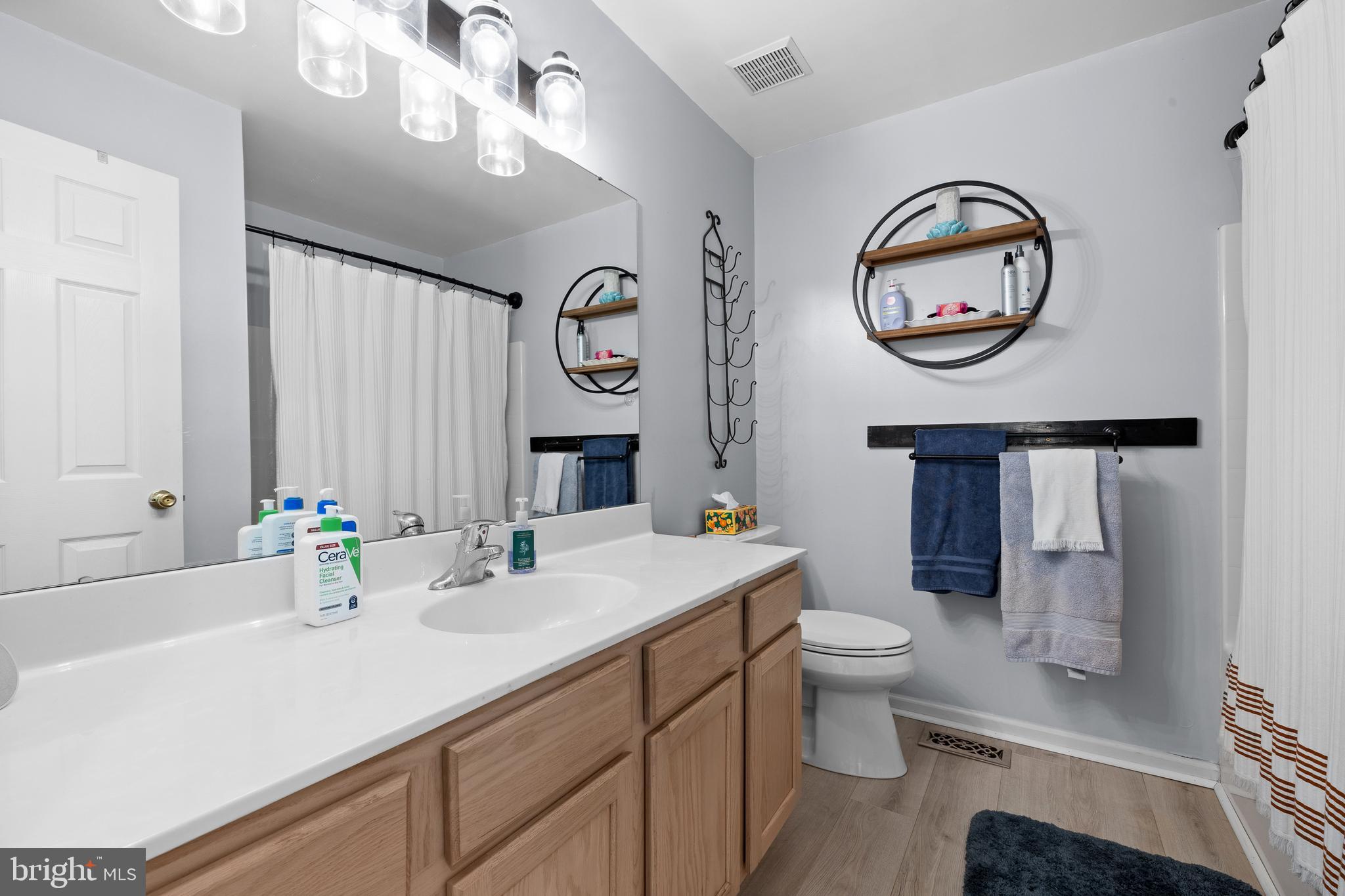 FRENCH CREEK TOWNH - Residential