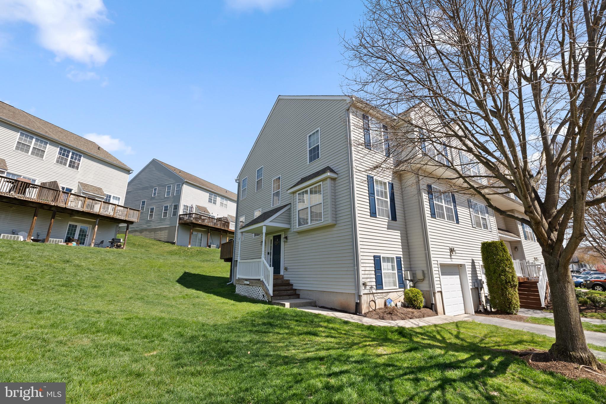 641 ONWARD AVENUE 54