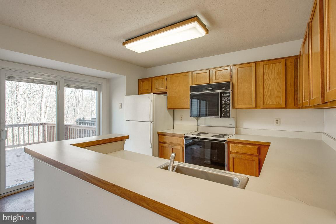 LAKE RIDGE - Residential