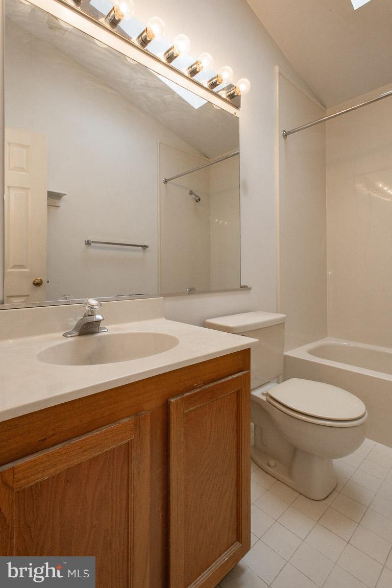 LAKE RIDGE - Residential