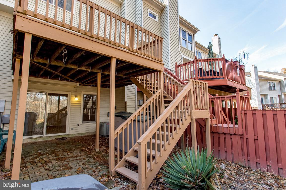 LAKE RIDGE - Residential