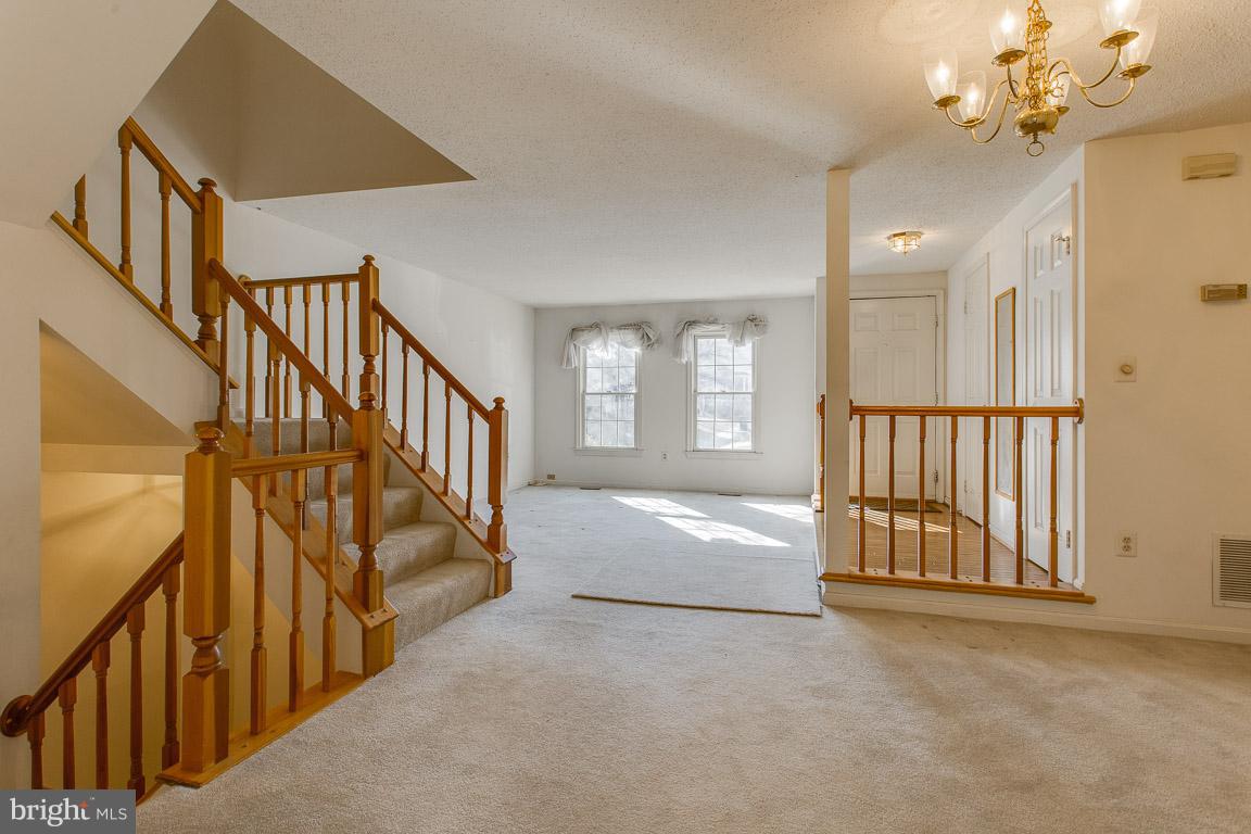 LAKE RIDGE - Residential