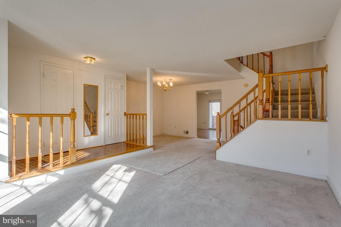 LAKE RIDGE - Residential