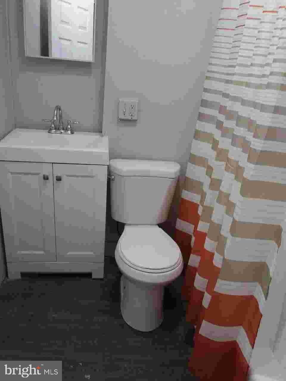 ELLWOOD PARK - Residential