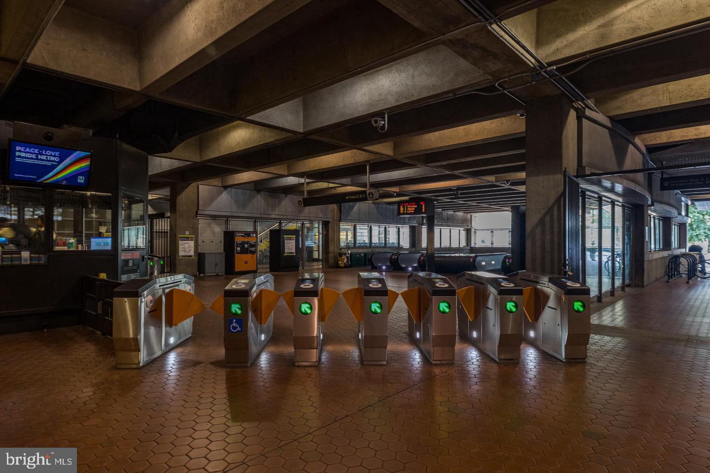 KEY AND NASH - Residential