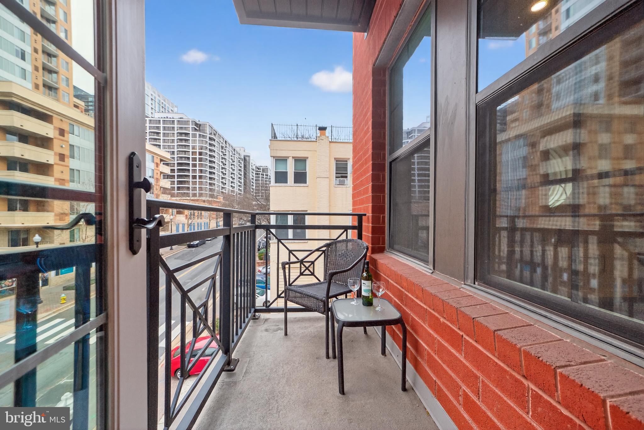 KEY AND NASH - Residential