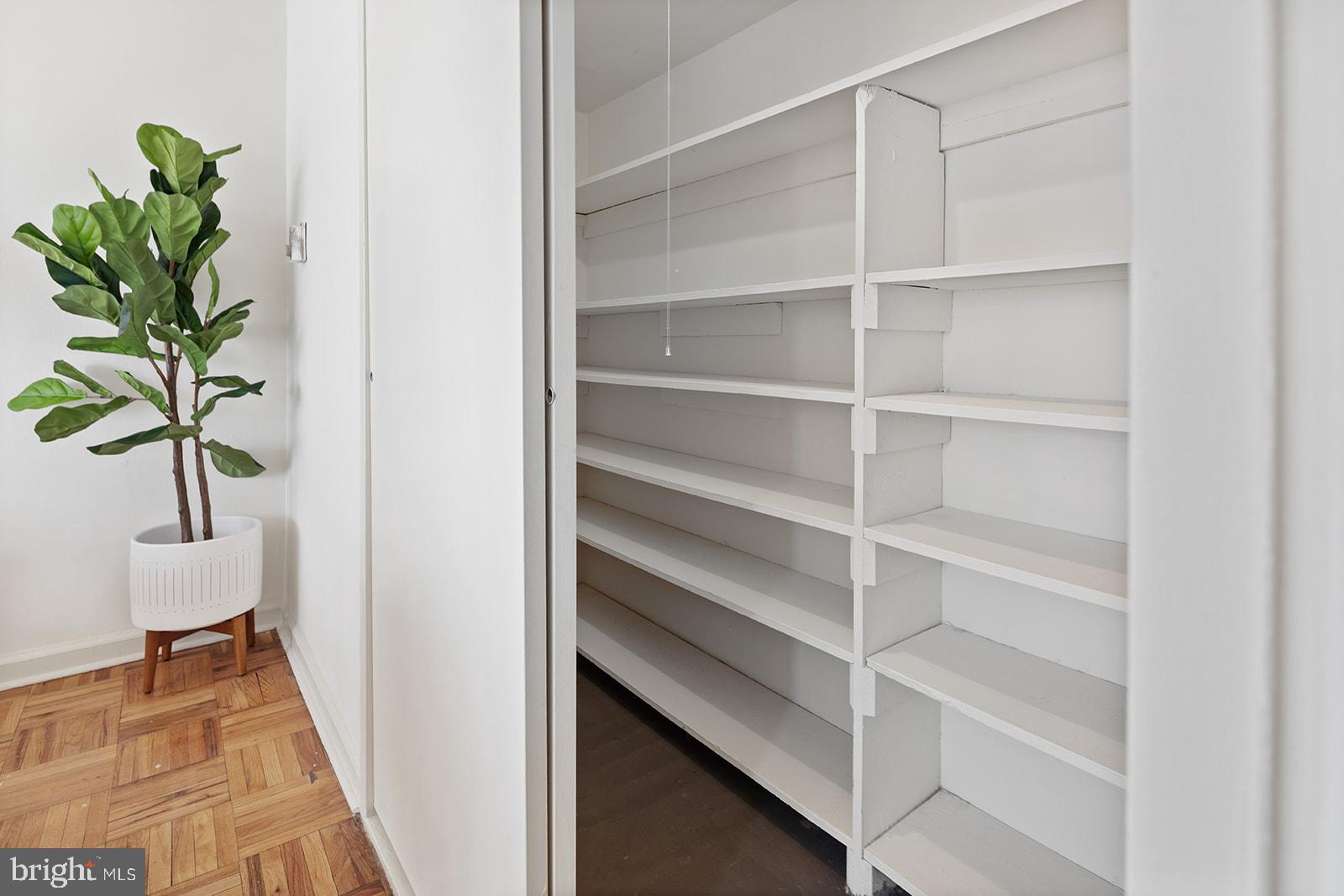 FAIRMOUNT - Residential Lease