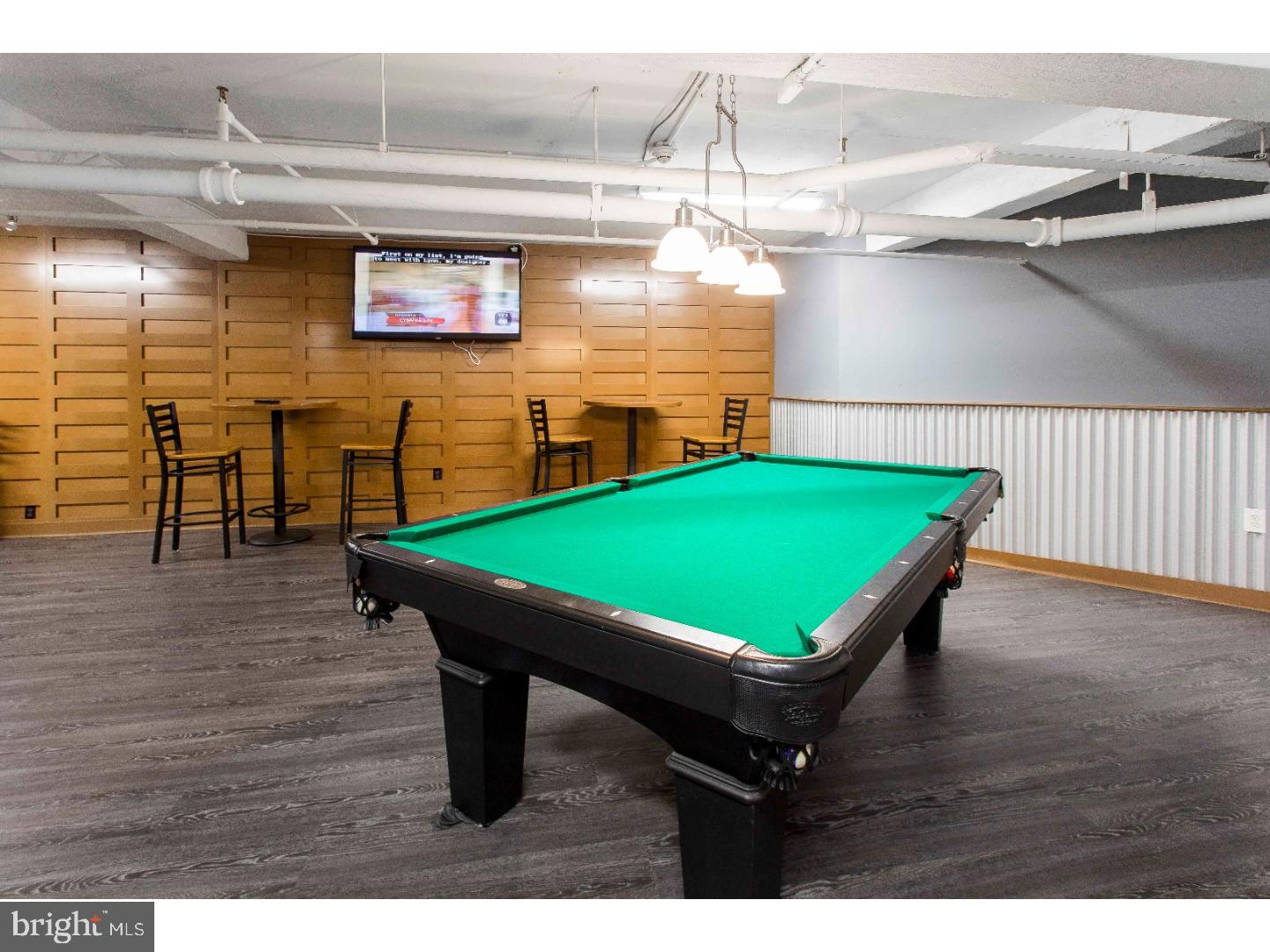 FAIRMOUNT - Residential Lease