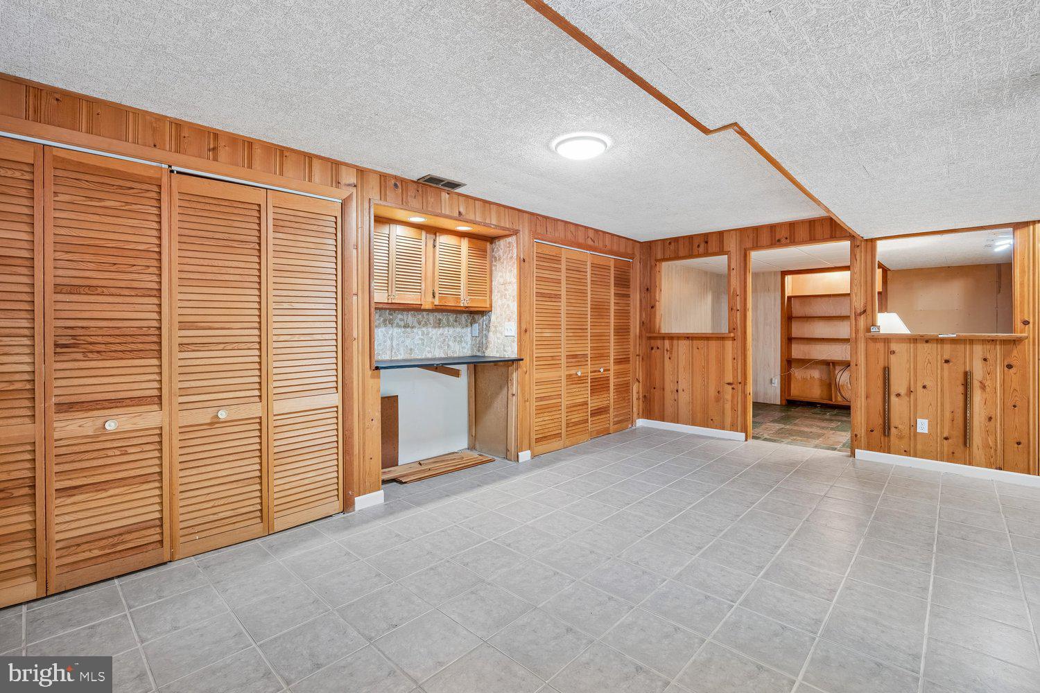 FAIRWAY - Residential