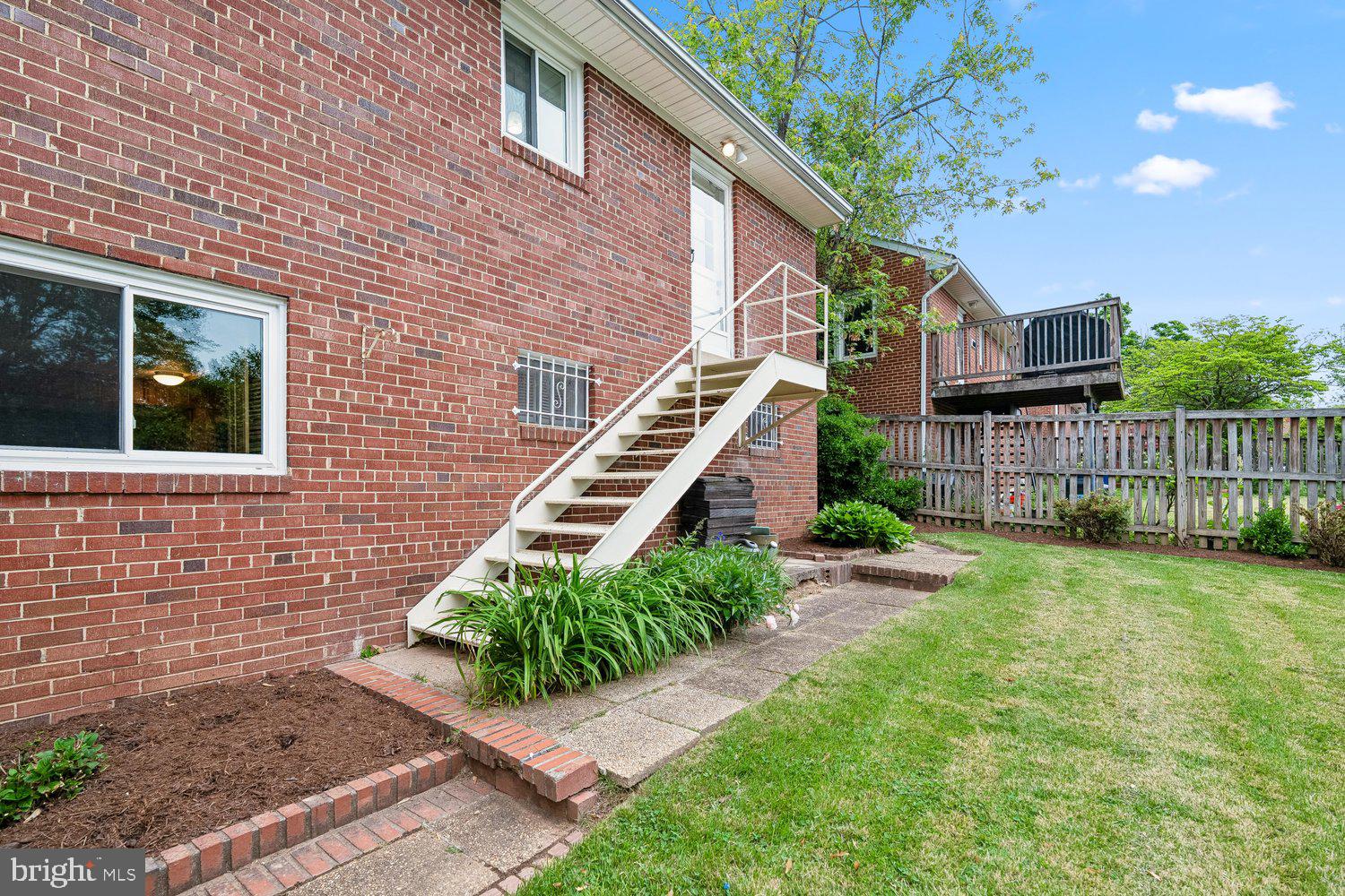 FAIRWAY - Residential