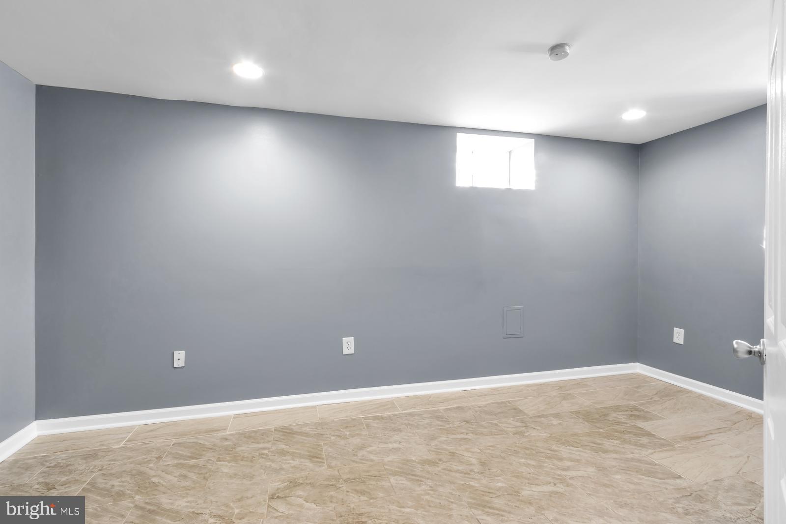 PALMER HEIGHTS - Residential Lease