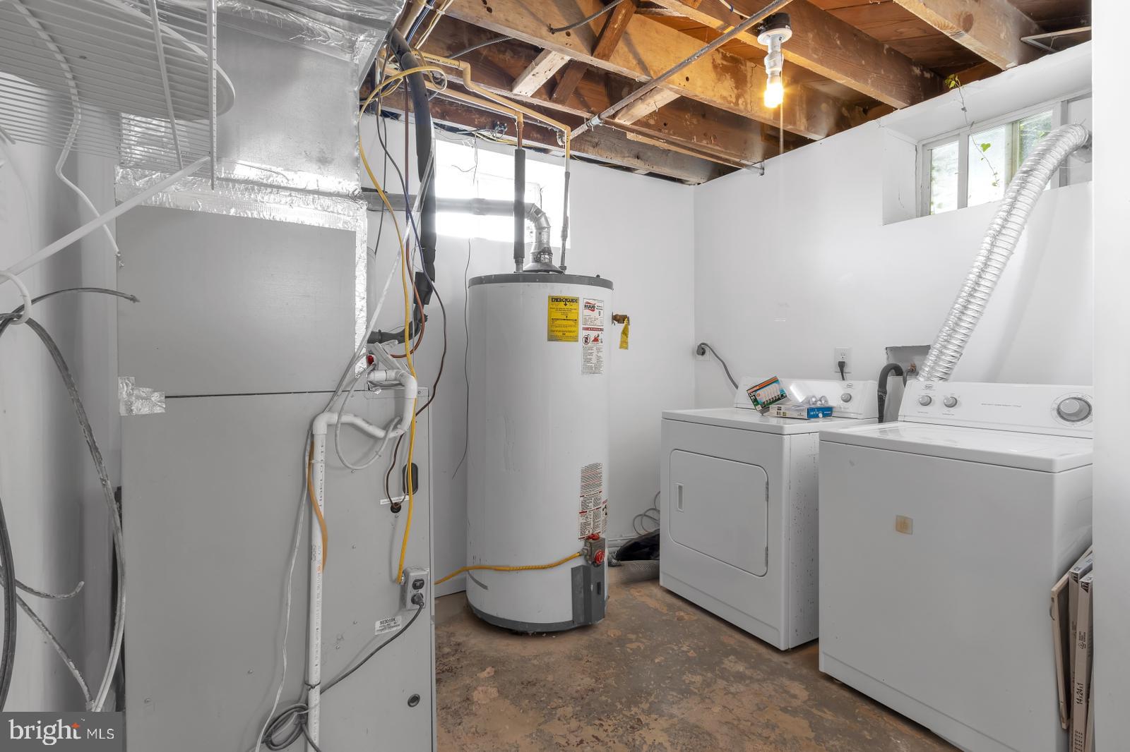 PALMER HEIGHTS - Residential Lease