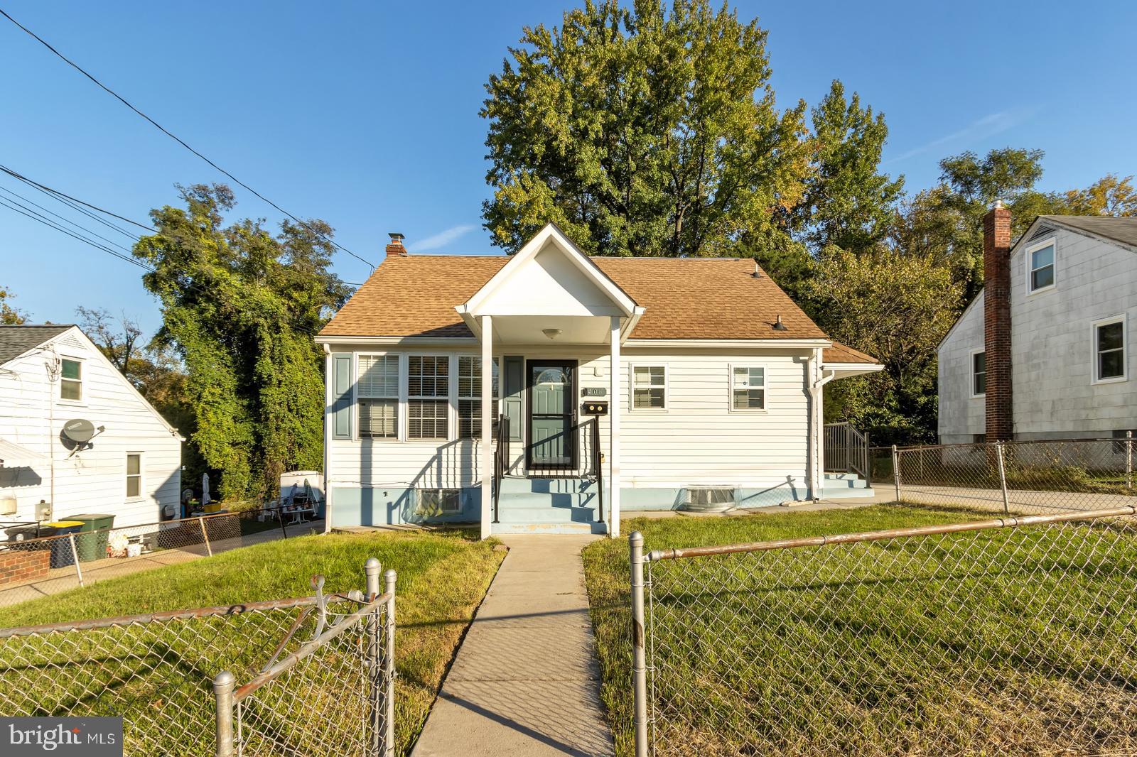 PALMER HEIGHTS - Residential Lease