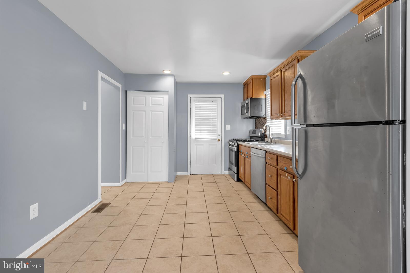 PALMER HEIGHTS - Residential Lease