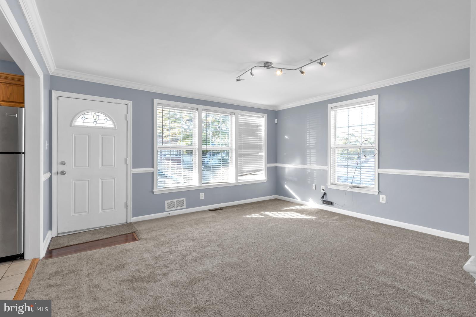 PALMER HEIGHTS - Residential Lease