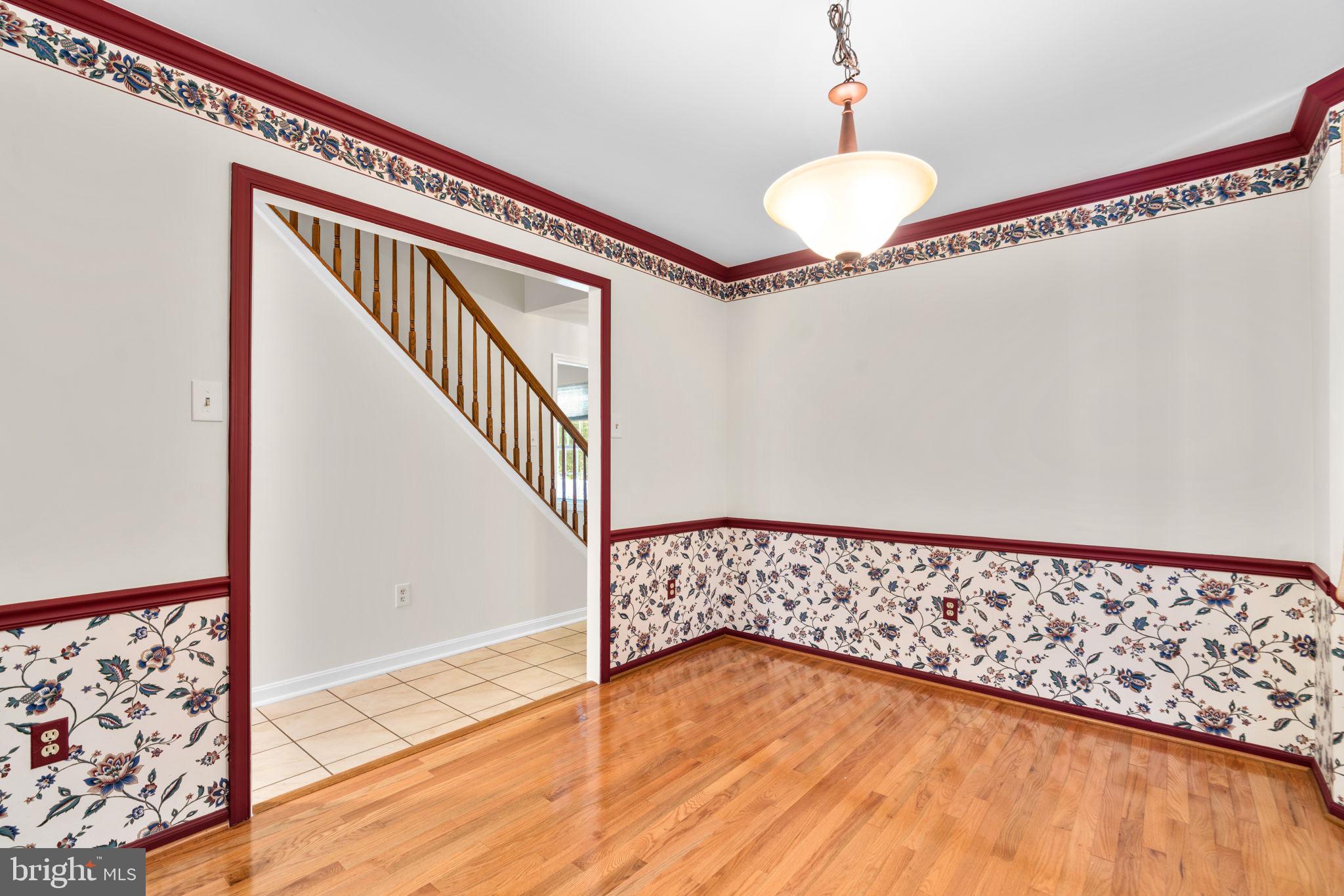 VILLAGE  OF PAINTERS MILL - Residential