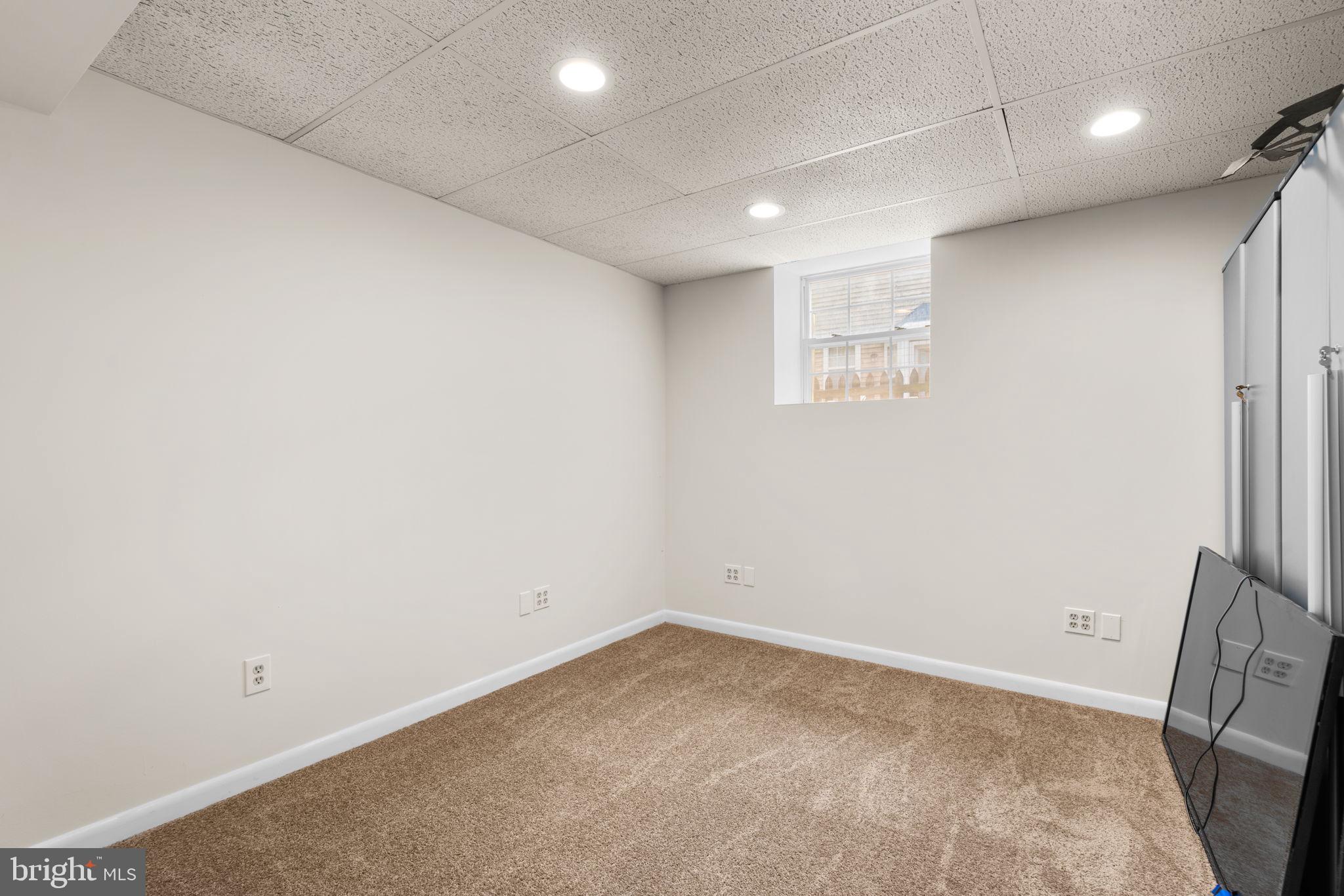 VILLAGE  OF PAINTERS MILL - Residential