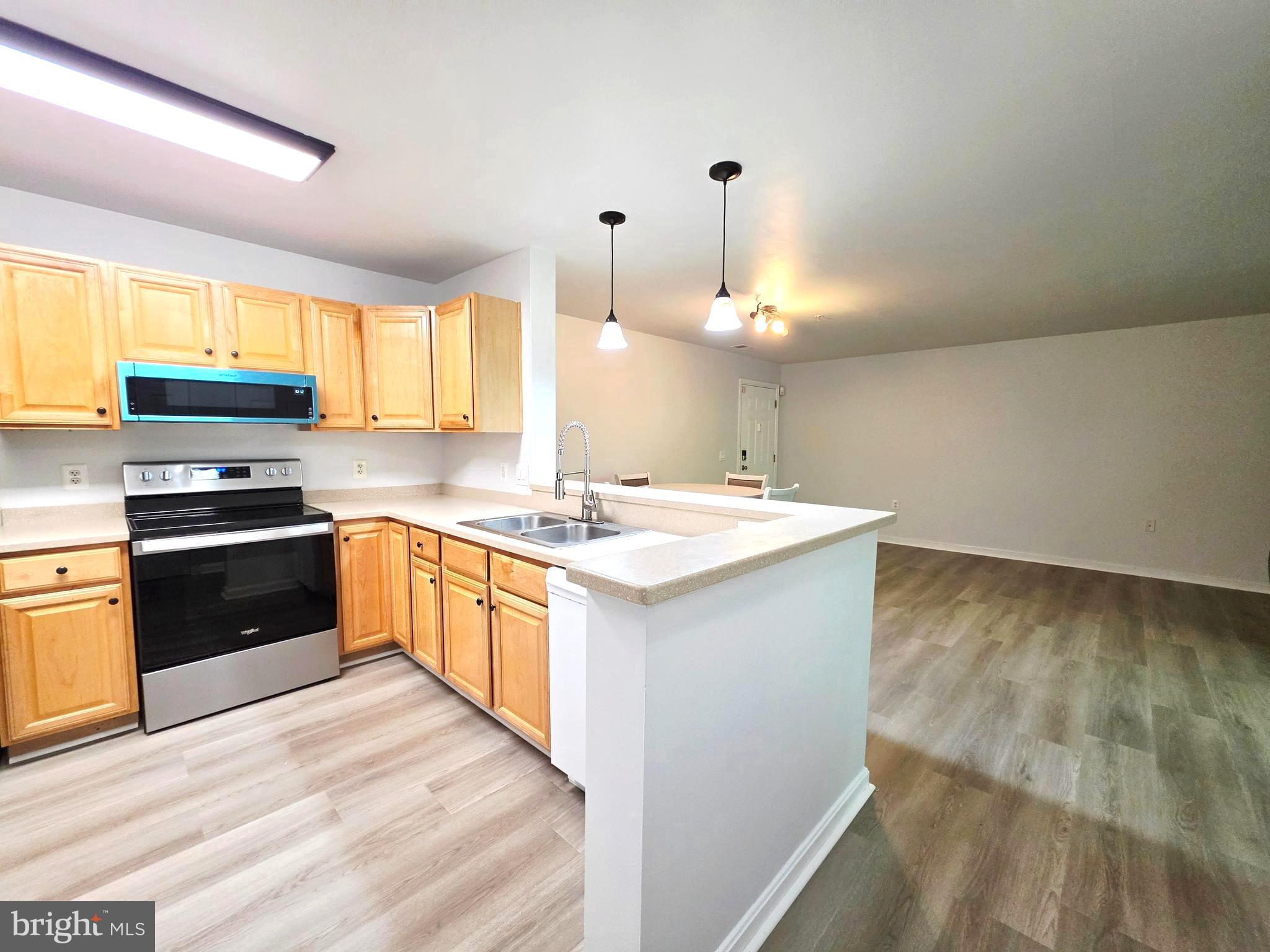 501 GARRISON WOODS DRIVE 203