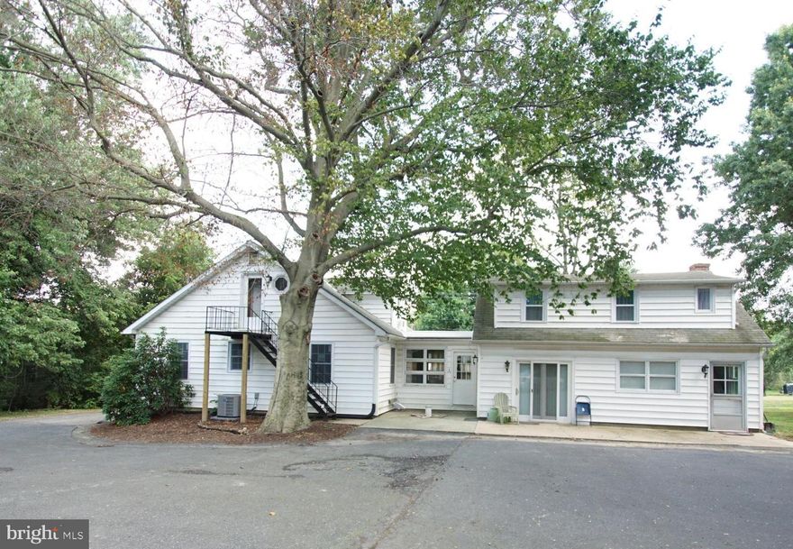 2 BEDROOM APARTMENT ON UPPER LEVEL.  OPEN FLOOR PLAN WITH LIVING ROOM & KITCHEN.  ALL NEW WINDOWS, BATH & KITCHEN, FRESH PAINT & NEW FLOORING THROUGHOUT! LAUNDRY ROOM AND ALL APPLIANCES INCLUDED.  PROPERTY SITS ON OVER AN ACRE W/ LAWN MOWING INCLUDED. LARGE PARKING PAD IN REAR FOR PLENTY OF PARKING! CLOSE TO HARFORD COMMUNITY COLLEGE. NO SMOKING & NO PETS PLEASE!!