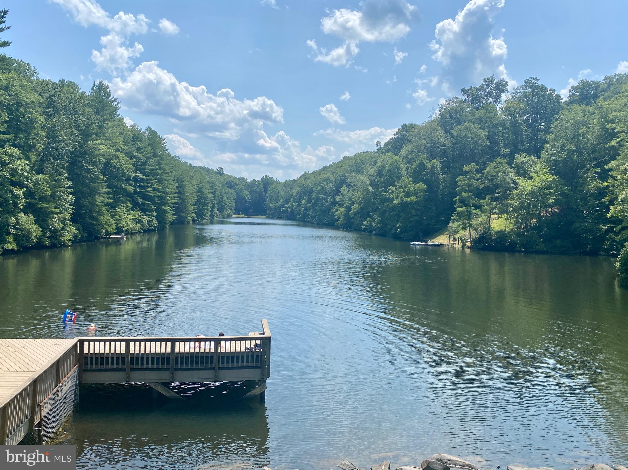 SLEEPY HOLLOW - Residential