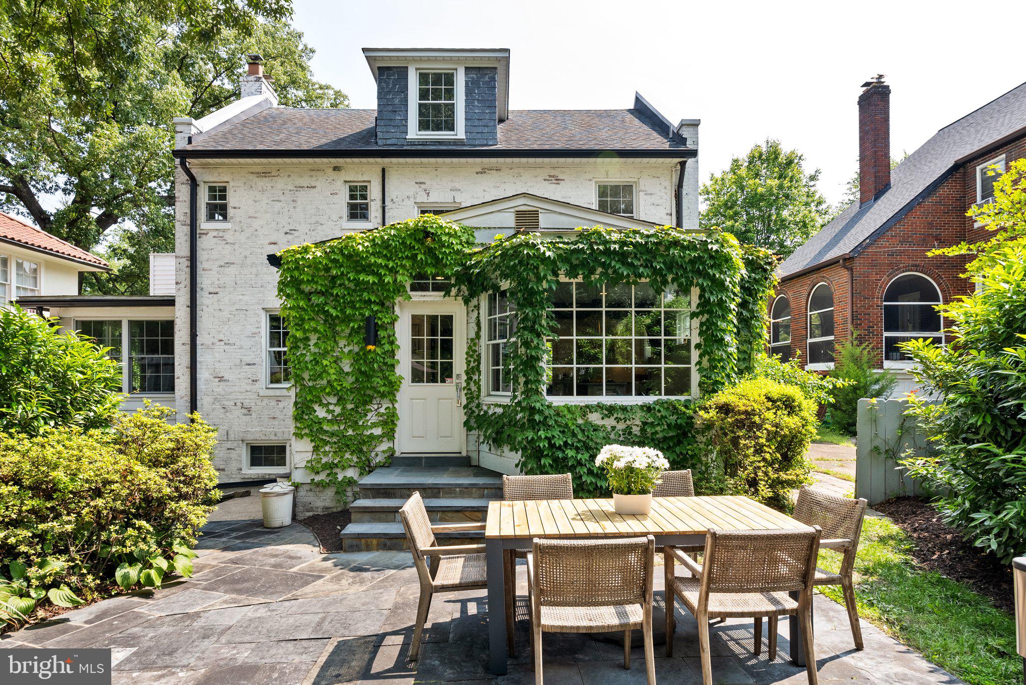 CHEVY CHASE - Residential