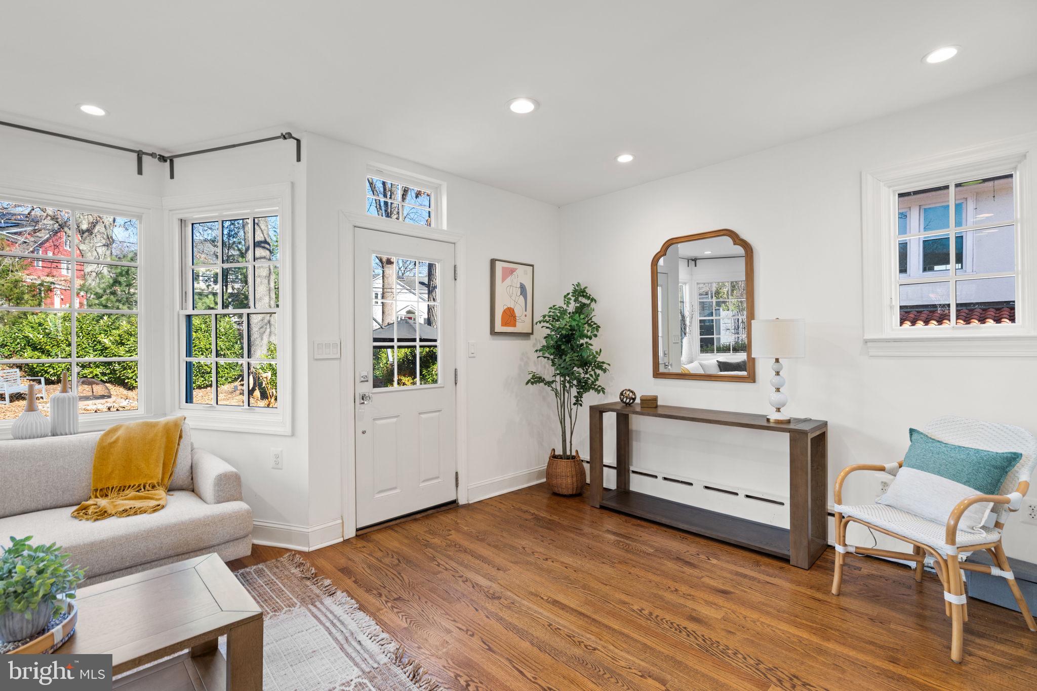 CHEVY CHASE - Residential