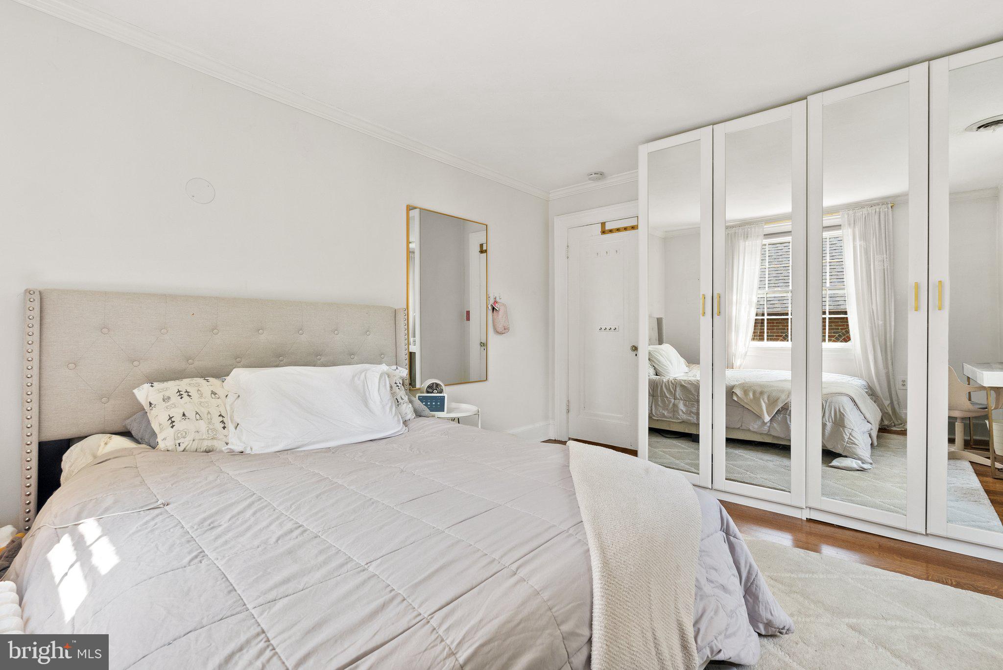 CHEVY CHASE - Residential