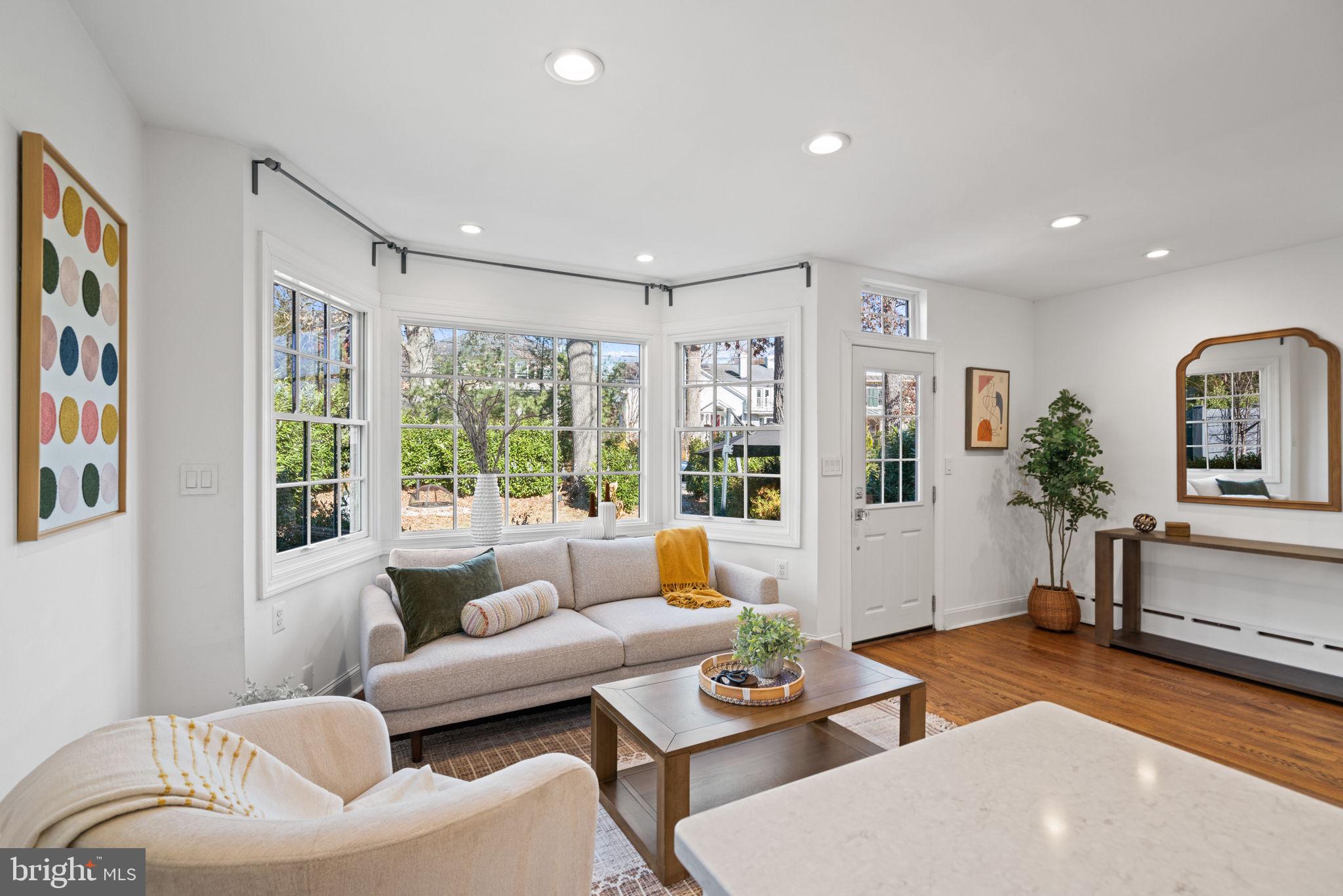 CHEVY CHASE - Residential