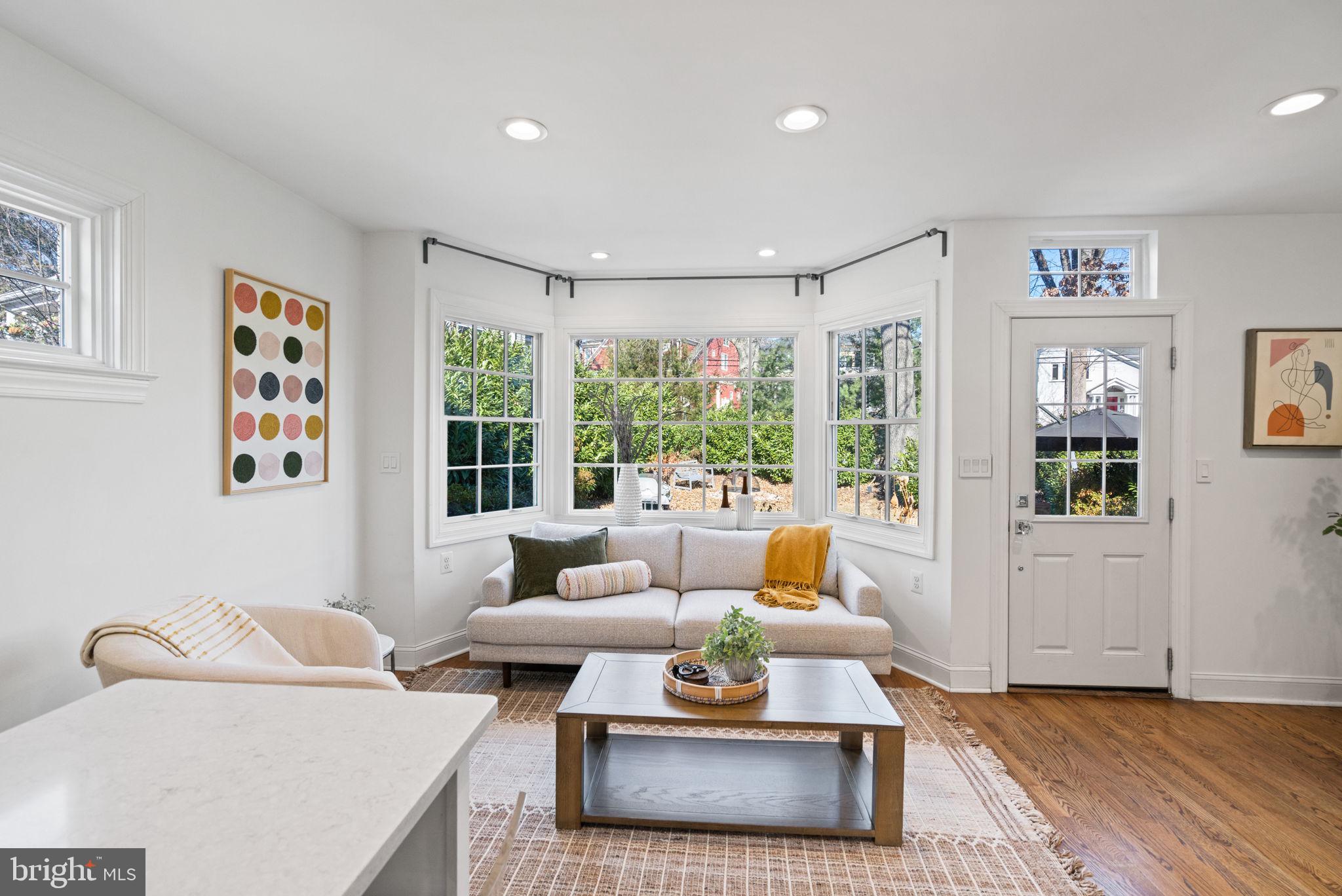 CHEVY CHASE - Residential