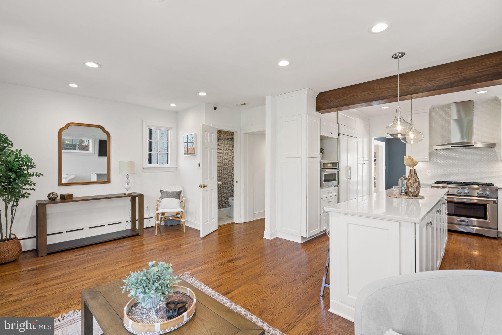 CHEVY CHASE - Residential