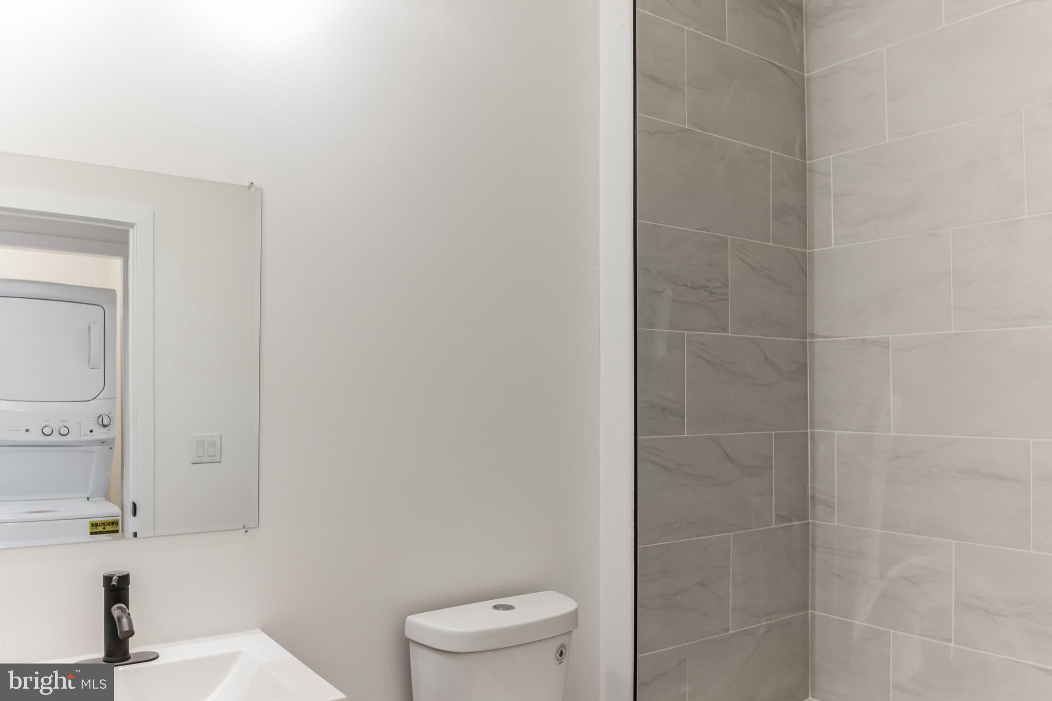 PHILADELPHIA (WEST) - Residential Lease