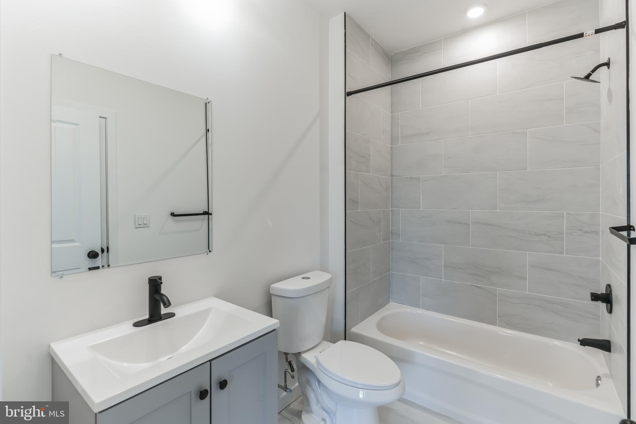 PHILADELPHIA (WEST) - Residential Lease