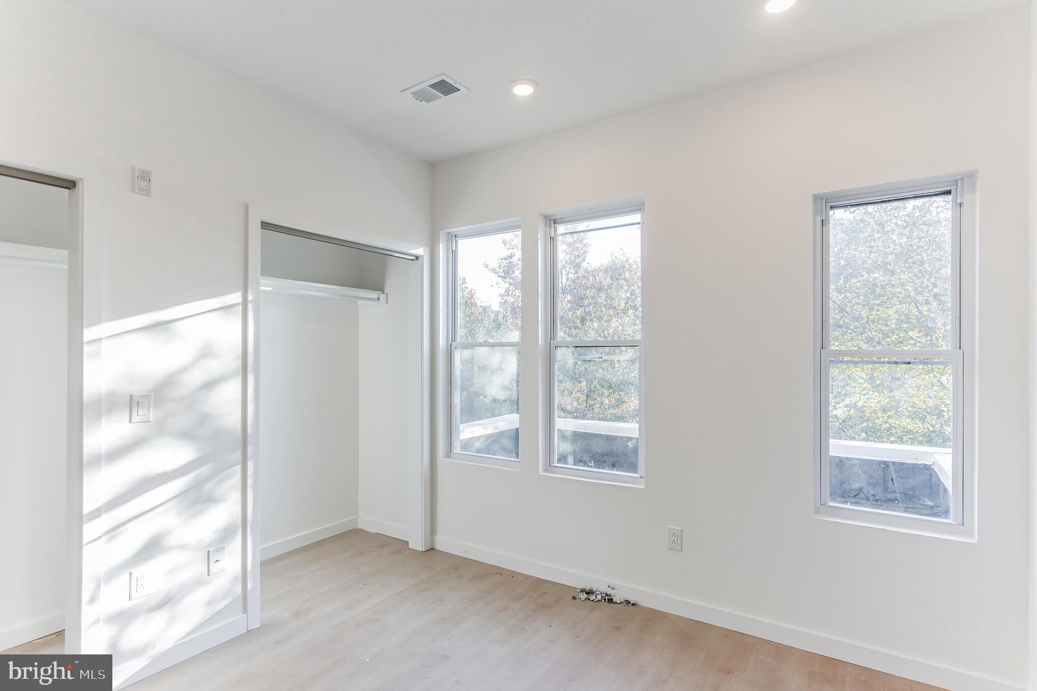 PHILADELPHIA (WEST) - Residential Lease