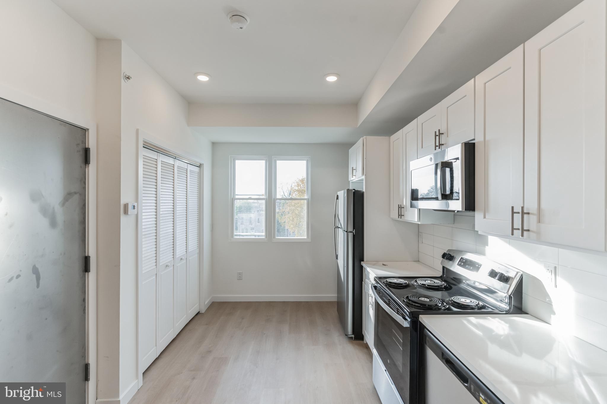 PHILADELPHIA (WEST) - Residential Lease