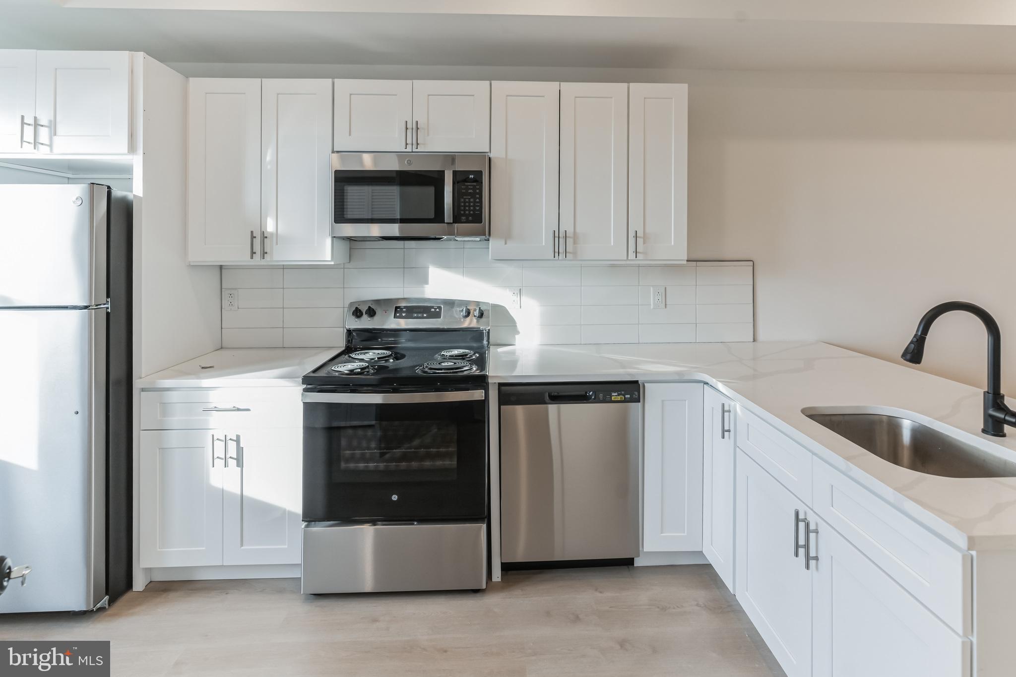 PHILADELPHIA (WEST) - Residential Lease