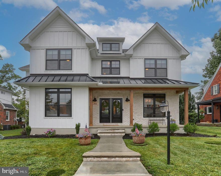 Beautiful In-Town Hershey Home for Rent!  This 3 yr old property is truly amazing & available June 1st (or June 15th).  Enjoy the Sweet Life this home & location have to offer with short walk to schools, community center (pool), library, all the downtown eateries, Hershey Park, Zoo, Hershey Company, Theater, parades & more!  Be the envy of your Pinterest friends in this truly Pottery Barn Magazine worthy HOME!   
Only mins drive to Hershey Med, Harrisburg, Airport, Turnpike & Lancaster.