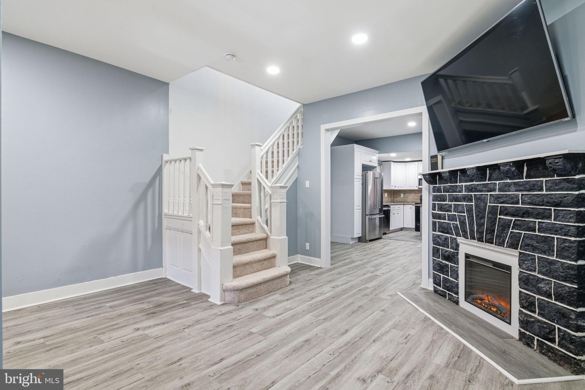 4045 OLD YORK