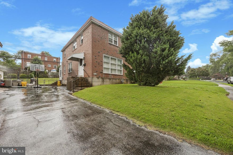 Welcome to this spacious 3-bedroom, 1.5-bath twin home in the heart of Sharon Hill—just minutes from the Philadelphia International Airport and major commuting routes. Step inside to find a bright and inviting layout, featuring a generously sized living room, formal dining area, and kitchen. Upstairs, you'll find three comfortable bedrooms with ample closet space and a full hall bathroom. A convenient half bath is located on the main level for guests. The basement offers additional storage. Enjoy the ease of nice size driveway with off-street parking, a private backyard, and a charming back sunroom. Whether you're commuting to the city or traveling, this home's location provides quick access to public transit, shopping, parks, and more. Come book your tour today!

Don't miss this opportunity to own a well-maintained twin home in a prime location!