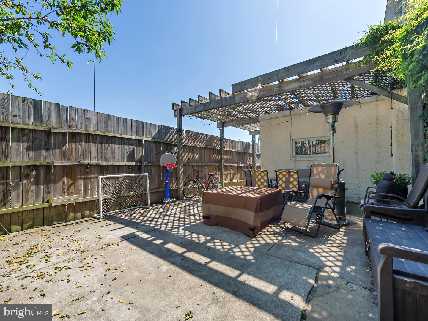 FISHTOWN - Residential Lease