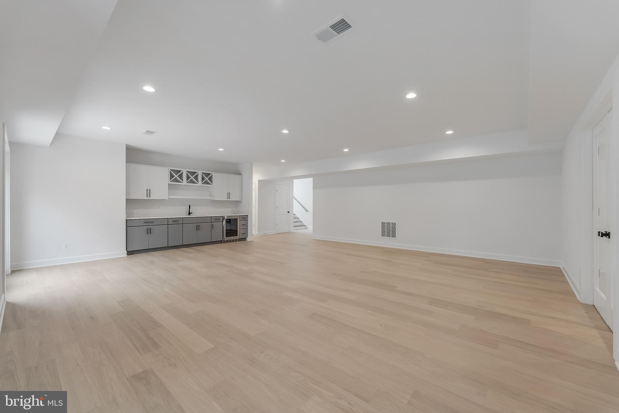 GREEN ACRES - Residential