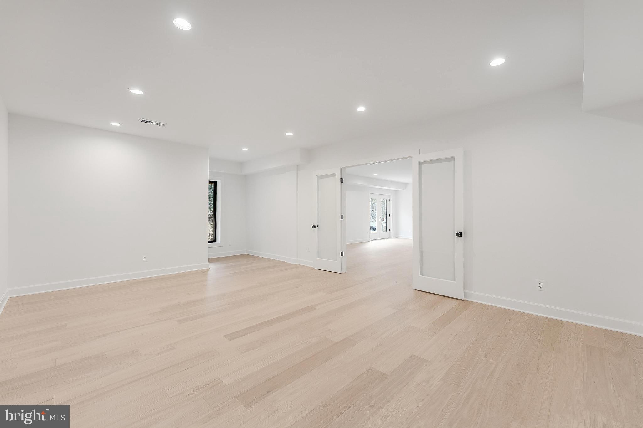 GREEN ACRES - Residential