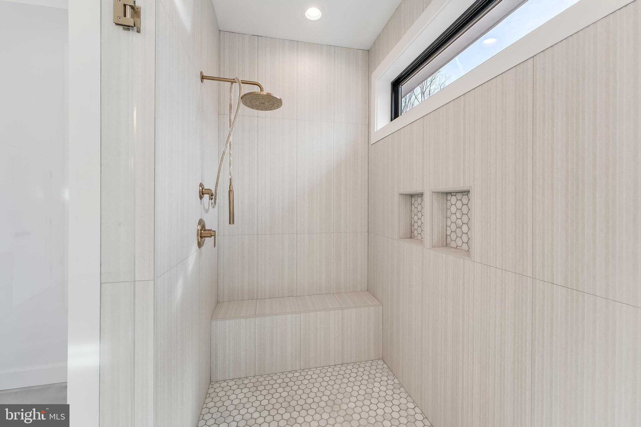 GREEN ACRES - Residential