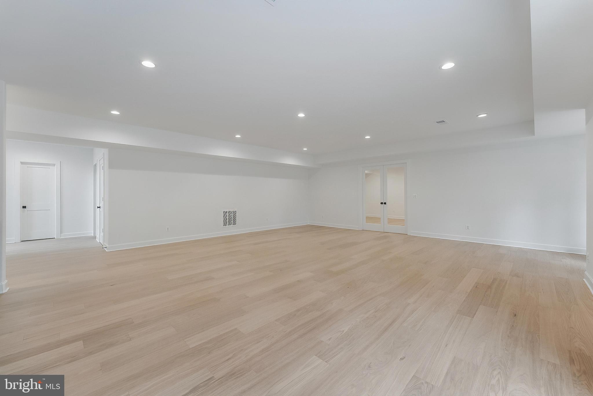 GREEN ACRES - Residential