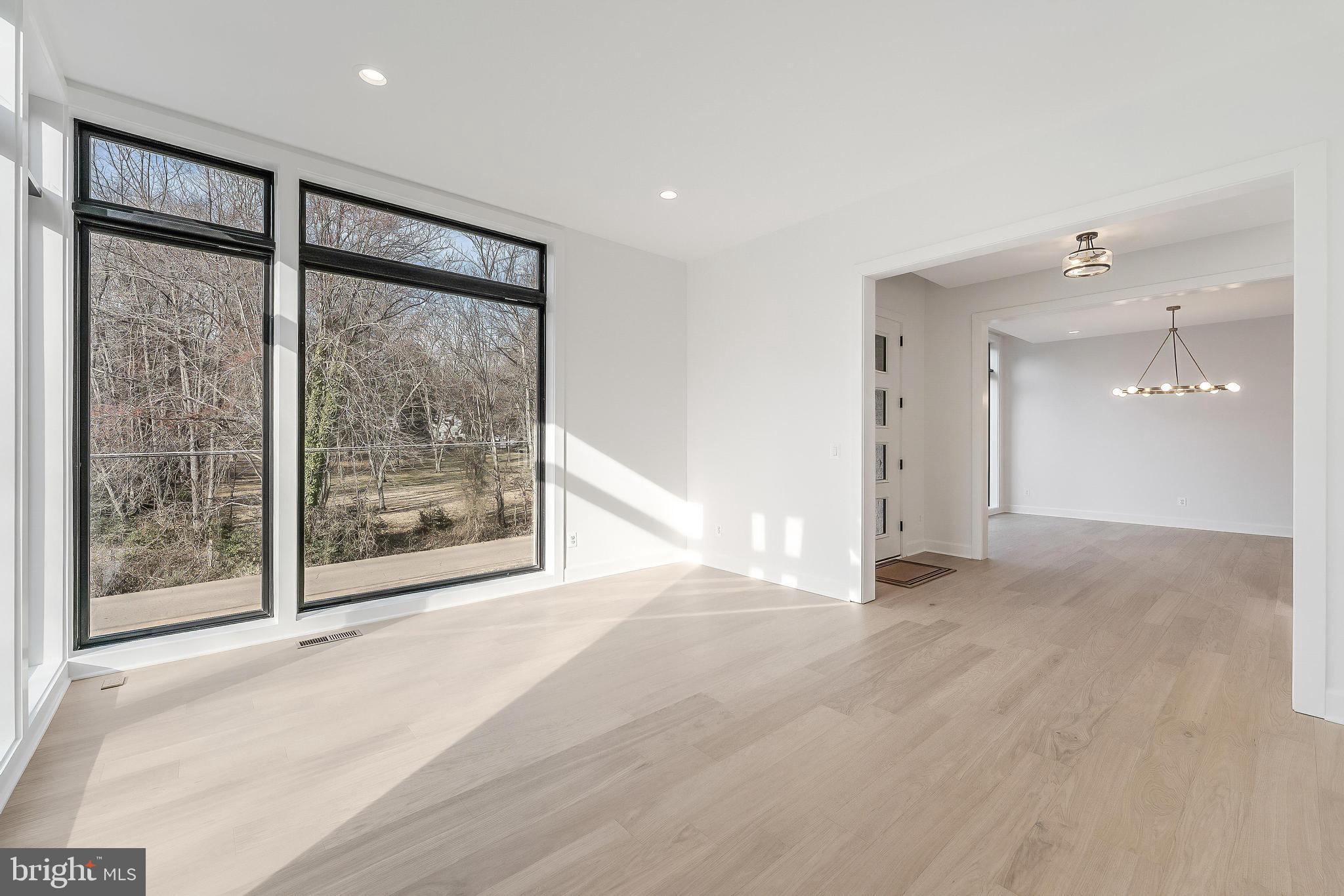 GREEN ACRES - Residential