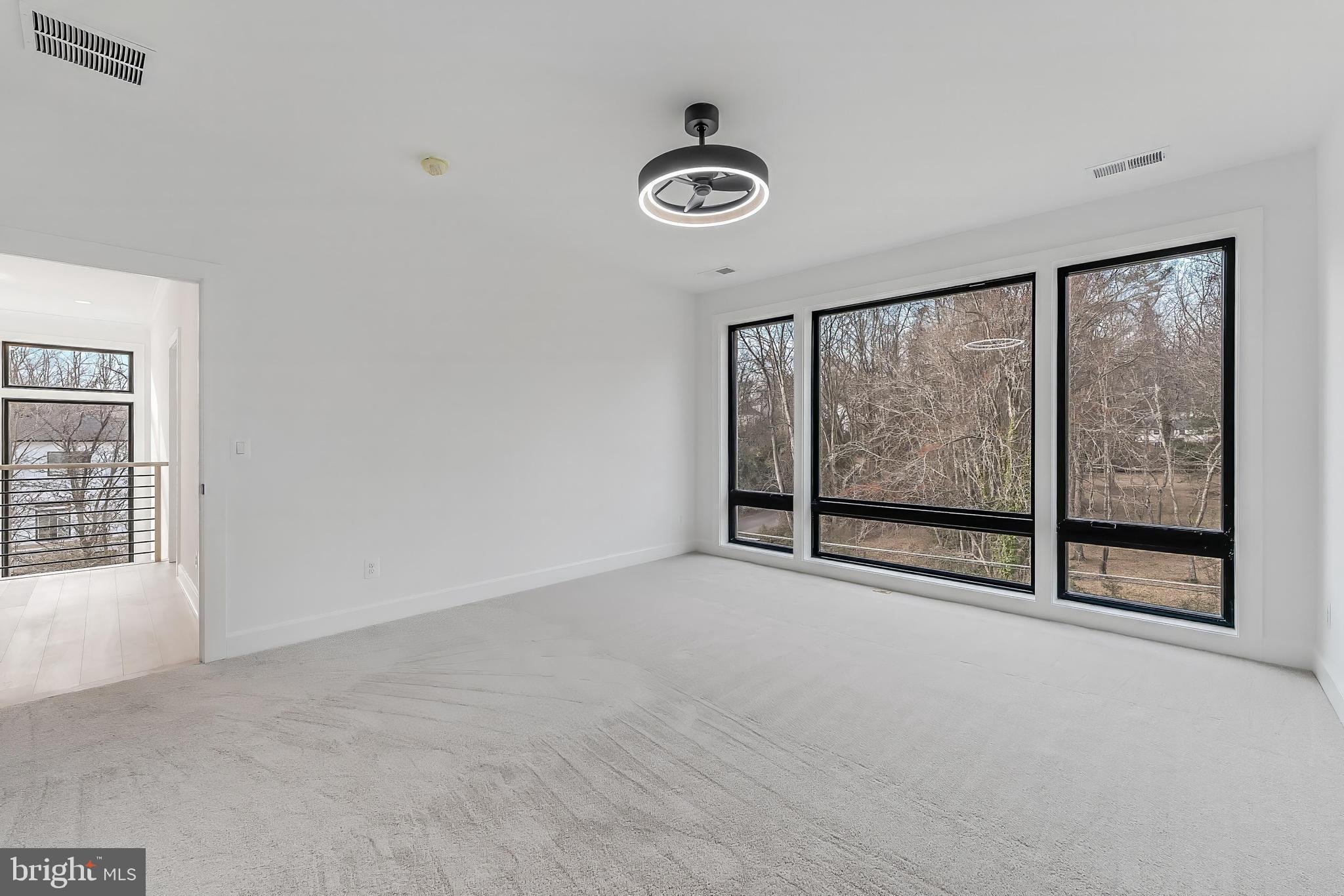 GREEN ACRES - Residential