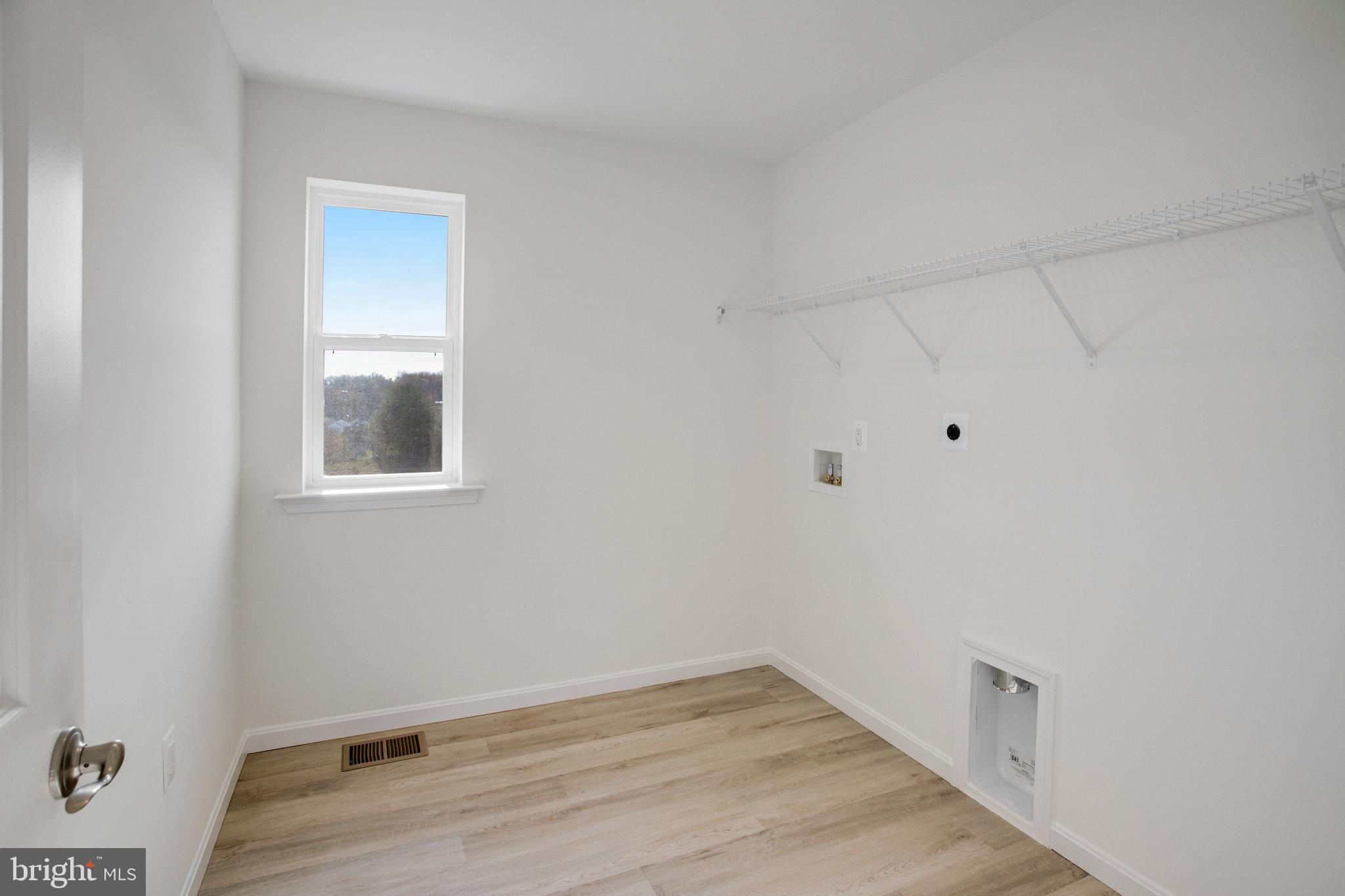 SEASONS AT ROUND MILL MEADOWS - Residential